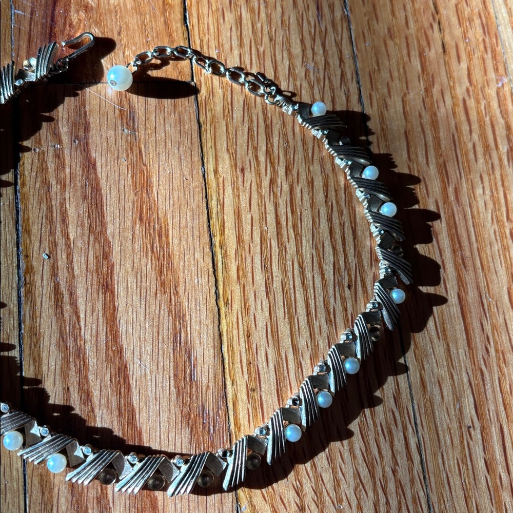 Vintage Trifari Gold Plated and Rhinestones Choker - Picture 6 of 6